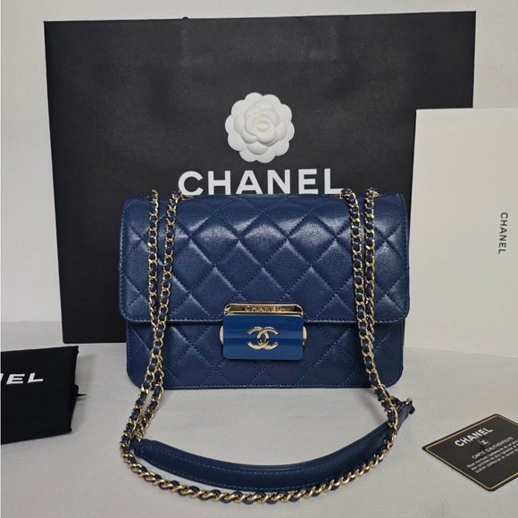 Chanel Blue Quilted Chain Bag - Picture 1 of 13